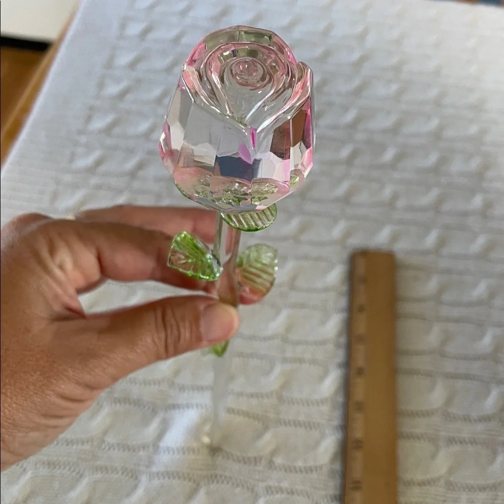 13.25” glass single stem rose w/ leaves.  Clear pink and green no chips/cracks